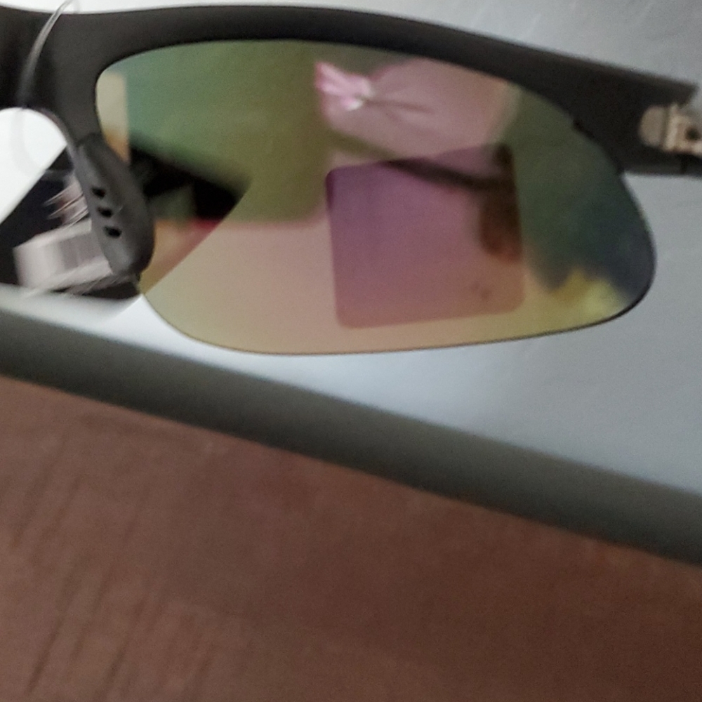 Safety/Sunglasses - Picture 4 of 5
